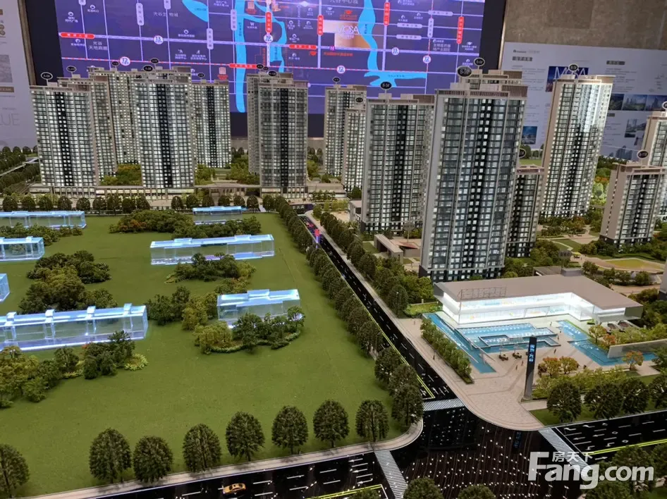 绿地光谷星河绘好不好置业顾问从项目现场发回新鲜组图
