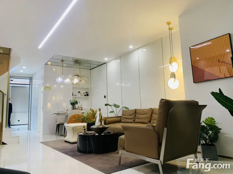 荣光崴廉国际怎么样看现场置业顾问发布了5条项目新消息