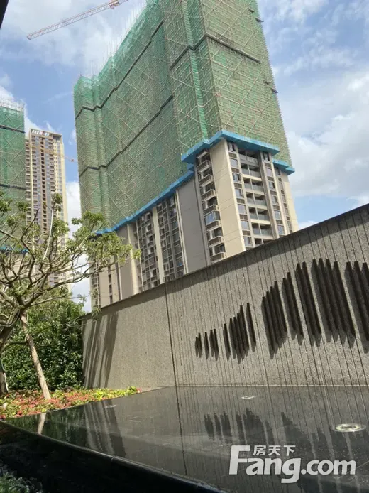 壹城中心2区,面积约72-83-95平米,诚意登记中近期在关注鸿荣源·壹成