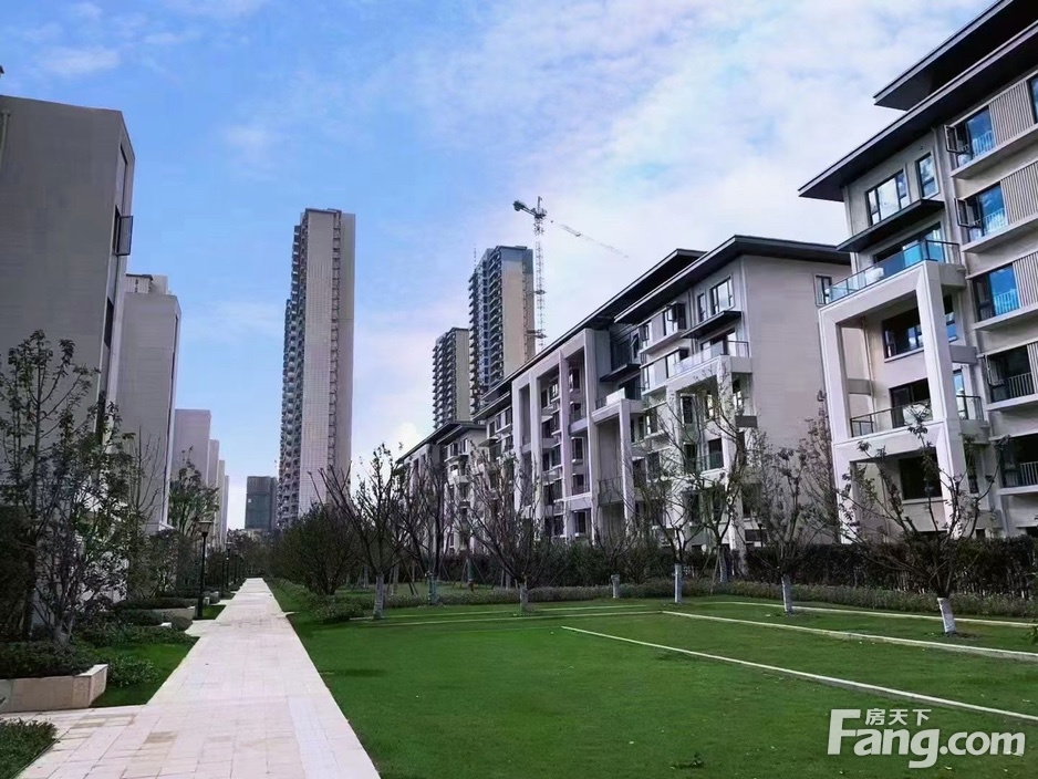 吉宝季景铭邸怎么样看现场置业顾问发布了4条项目新消息