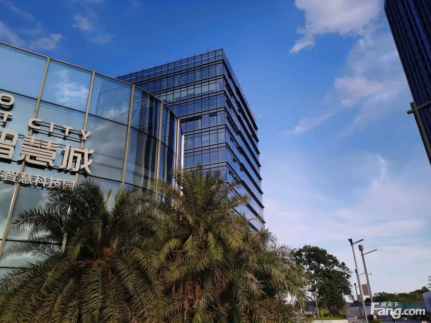 思科智慧城12光年新拍现场谍照实时了解楼盘新动态