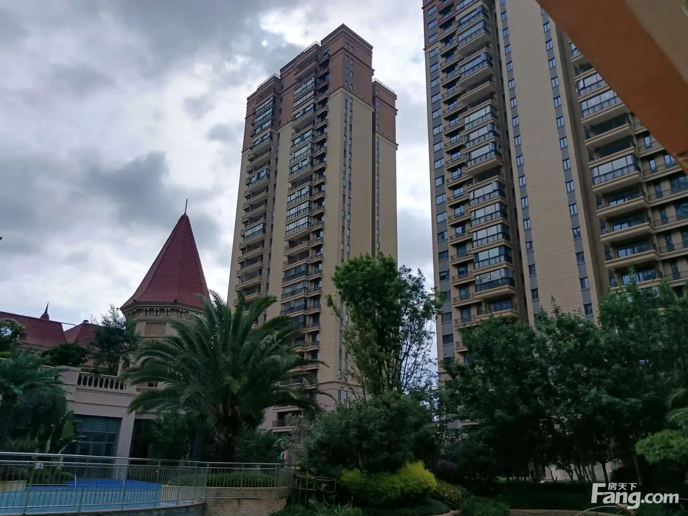 昆明恒大玖珑湾新拍现场谍照实时了解楼盘新动态