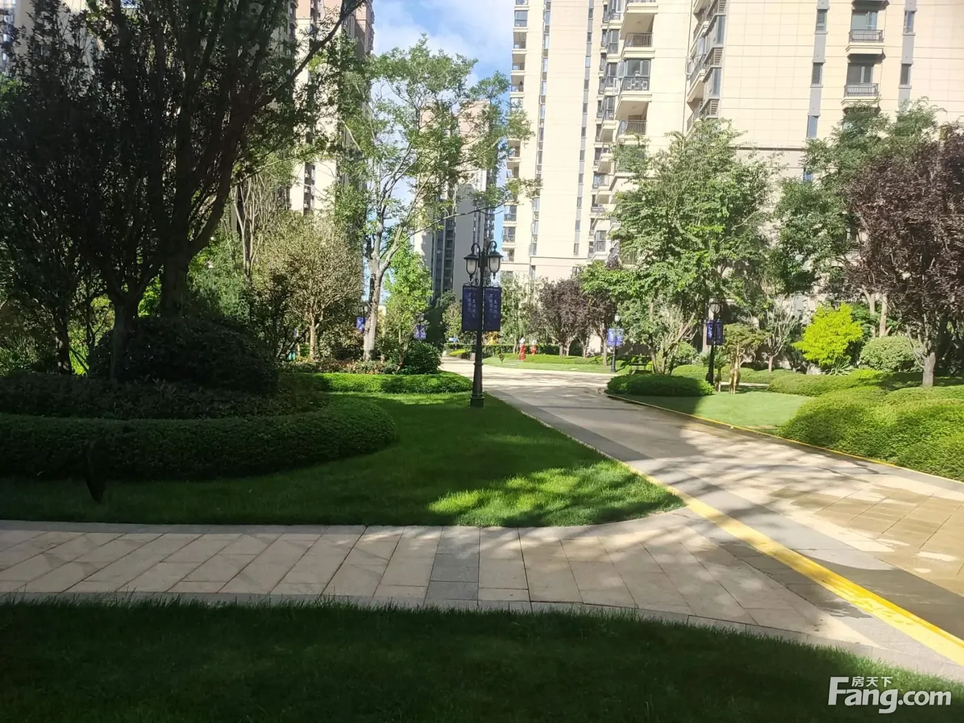 昆明恒大玖珑湾好不好置业顾问从项目现场发回新鲜组图