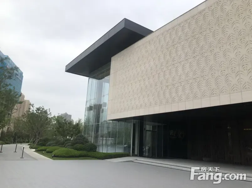 小编今天给您分享一条纯干货,置业顾问从金泰·唐618售楼处现场发来的