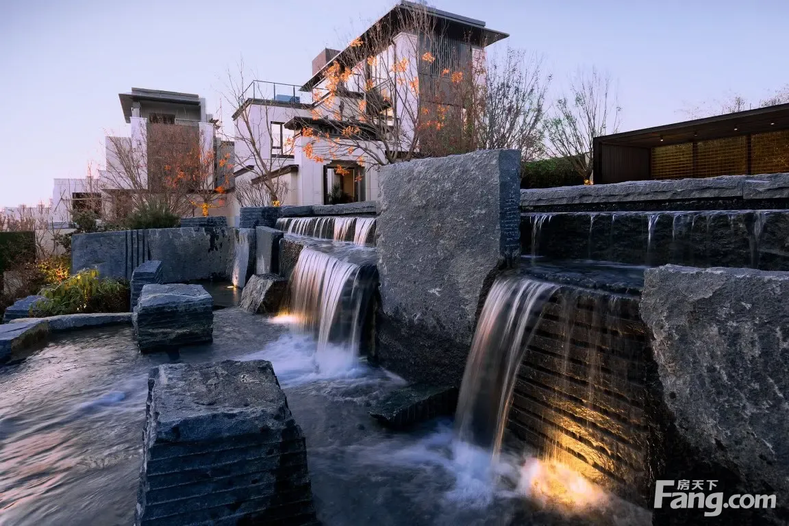 龙湖舜山府简直就是别墅天花板,听说龙湖舜山府本月即将落地贵阳,期待