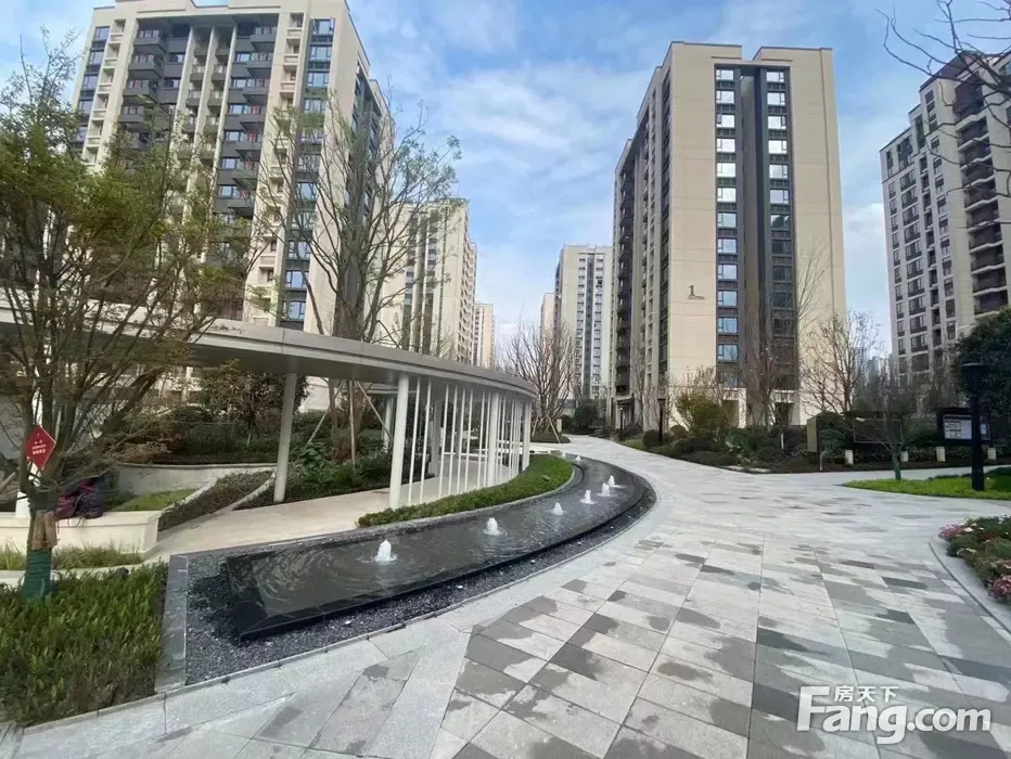 万科森林公园新拍现场谍照,实时了解楼盘新动态!-重庆新房网-房天下