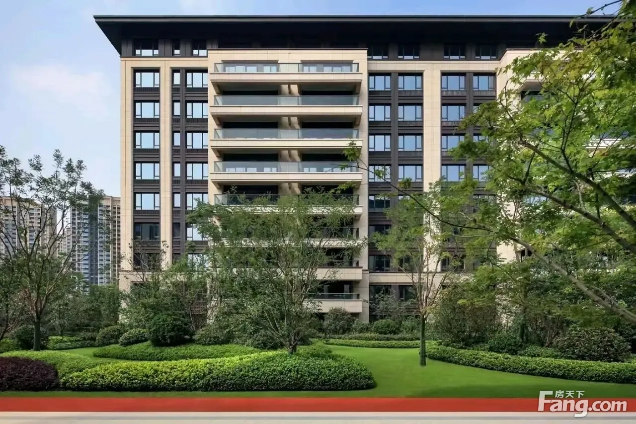 融创四季宸阅好不好置业顾问从项目现场发回新鲜组图