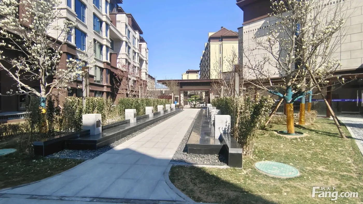 山屿西山著好不好置业顾问从项目现场发回新鲜组图