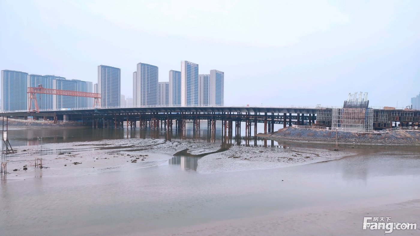 蓝海湾卡地亚世家好不好置业顾问从项目现场发回新组图