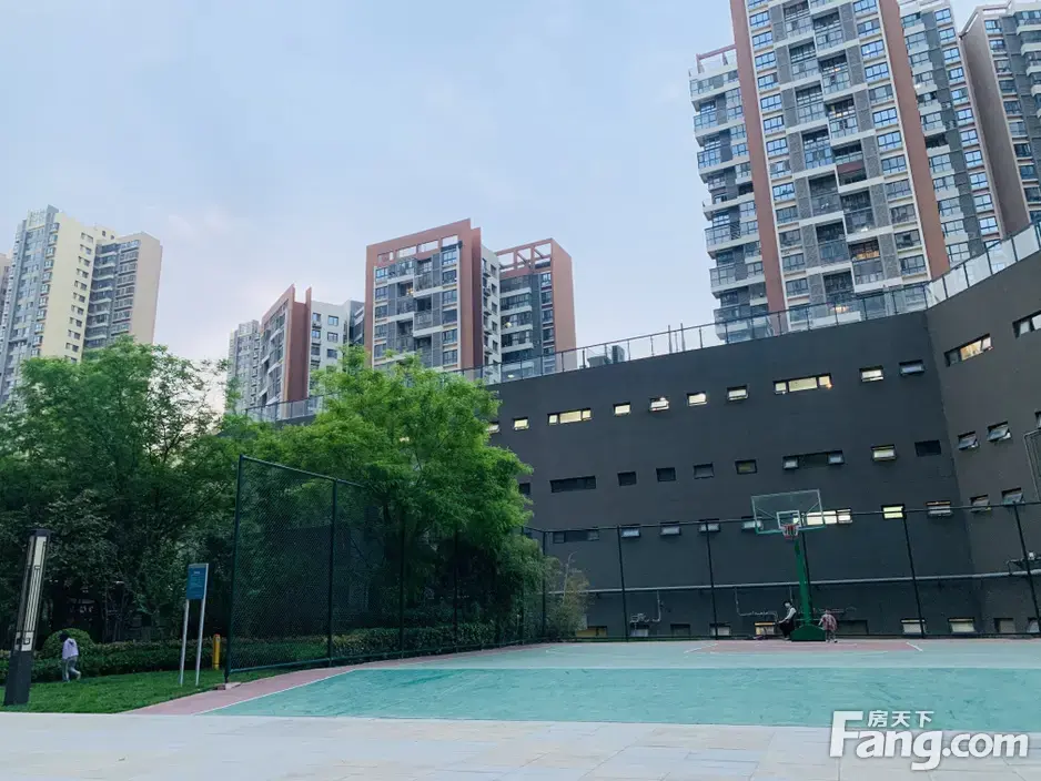 御锦城新拍现场图片实时了解楼盘新动态