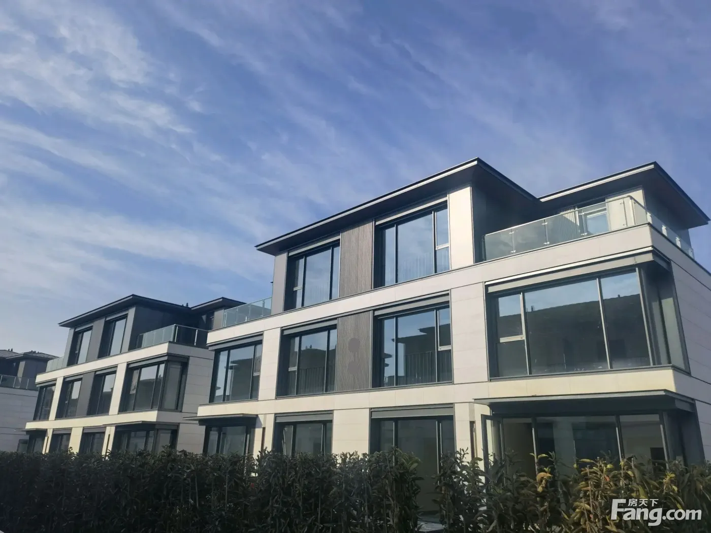 上实海上湾然景轩新拍现场谍照实时了解楼盘新动态