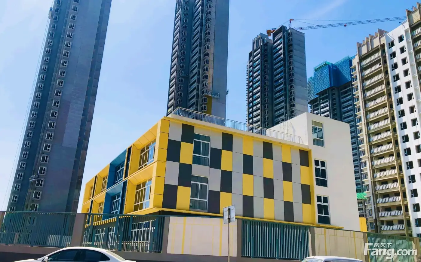 御锦城新拍现场图片实时了解楼盘新动态