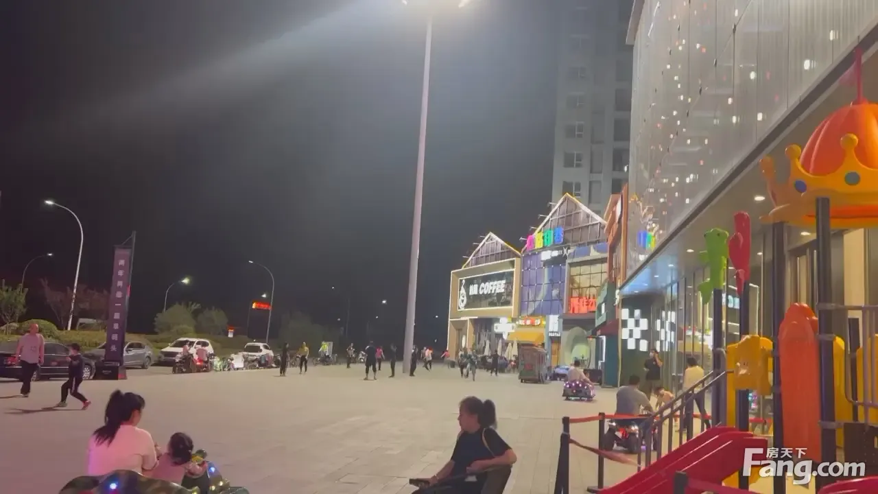 淄博周村吾悦广场好不好置业顾问从项目现场发回小视频