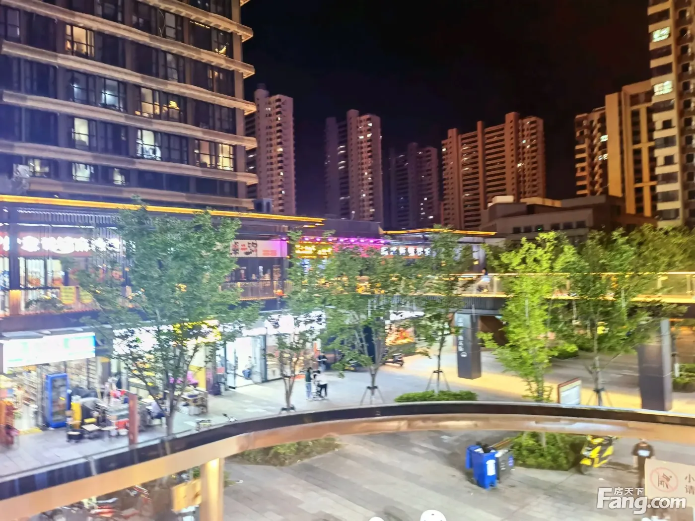 龙湖龙誉中心好不好置业顾问从项目现场发回新鲜组图