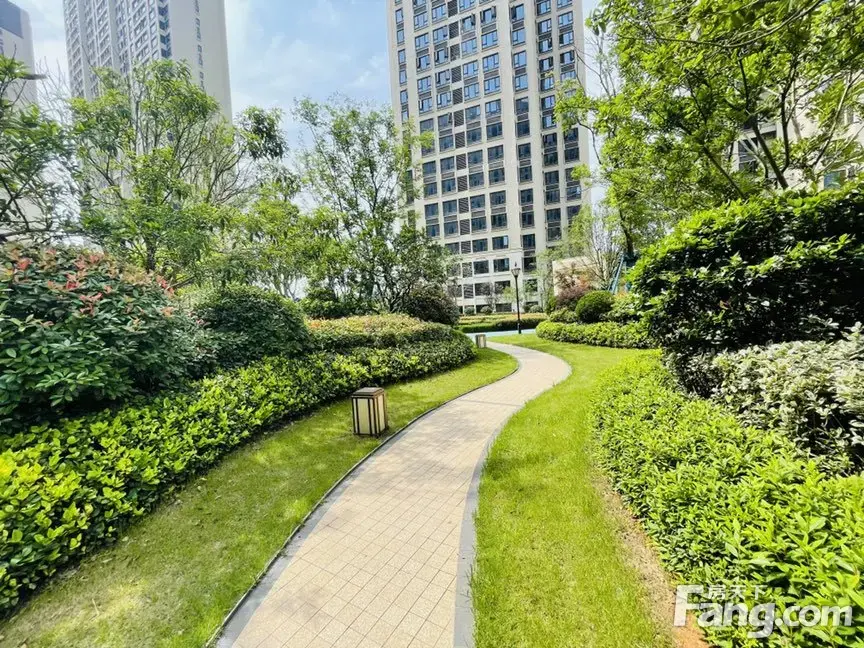 新城璟隽新拍现场谍照实时了解楼盘新动态