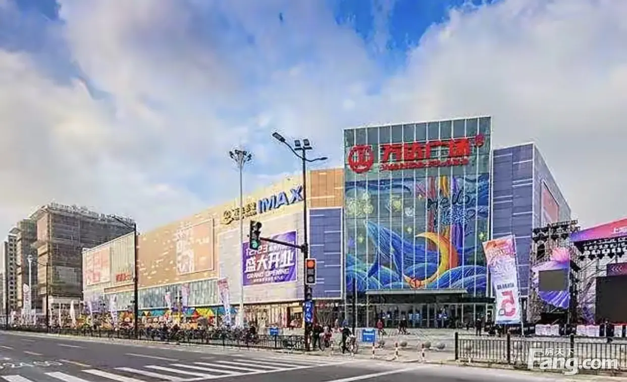 光明好项目,新盘入市,敬请关注. 距离万达广场1.