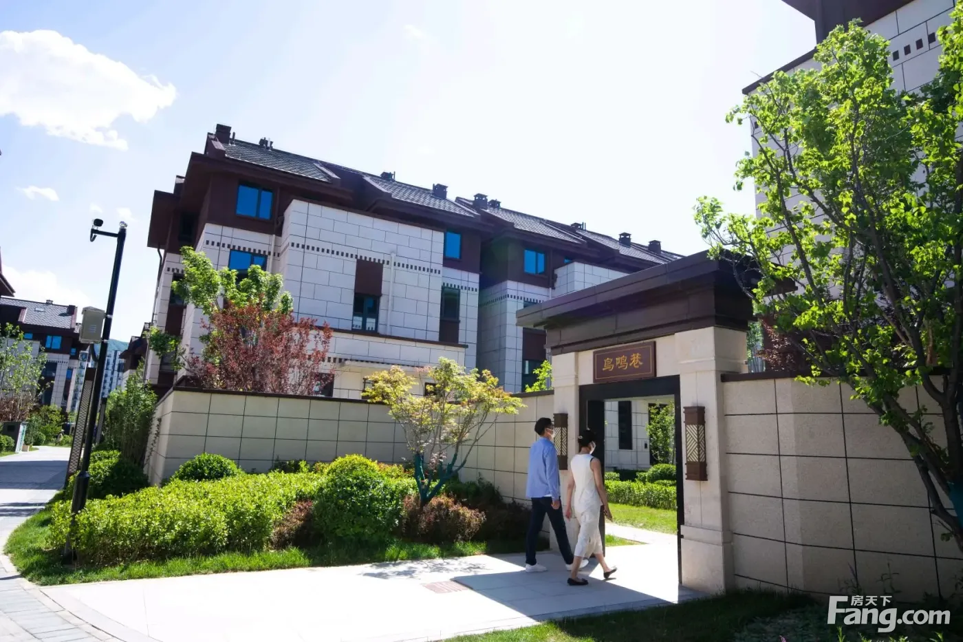 山屿西山著新拍现场谍照实时了解楼盘新动态