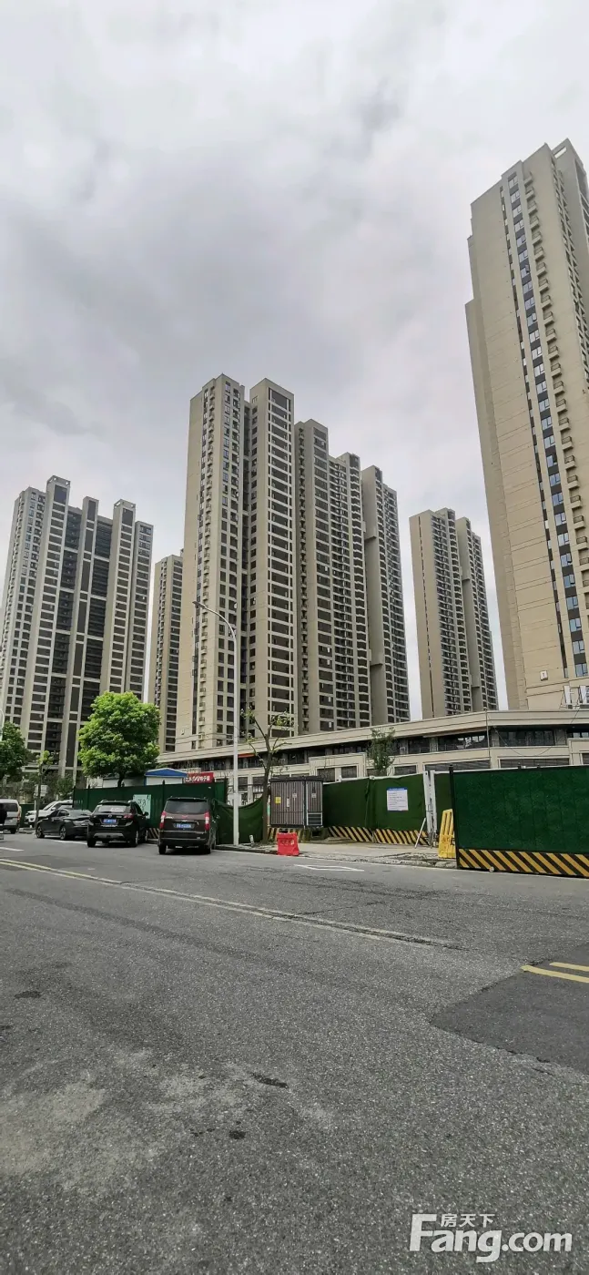 房天下>武汉新房>楼盘资讯>正文>金辉江樾云著99—140想要了解更多点
