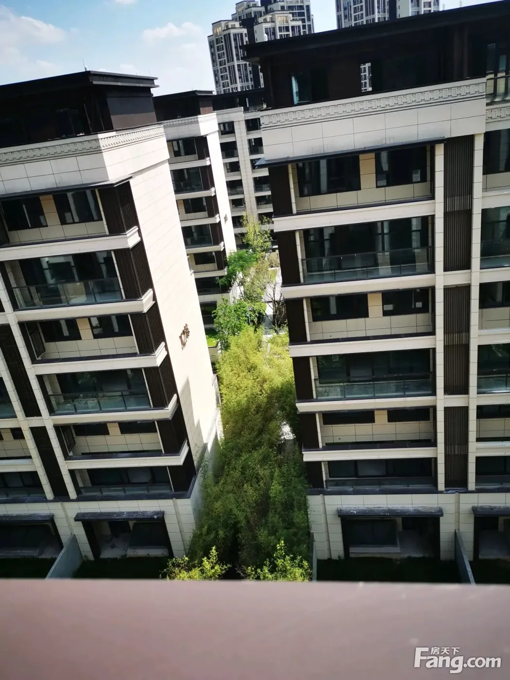 中海熙园好不好置业顾问从项目现场发回新鲜组图