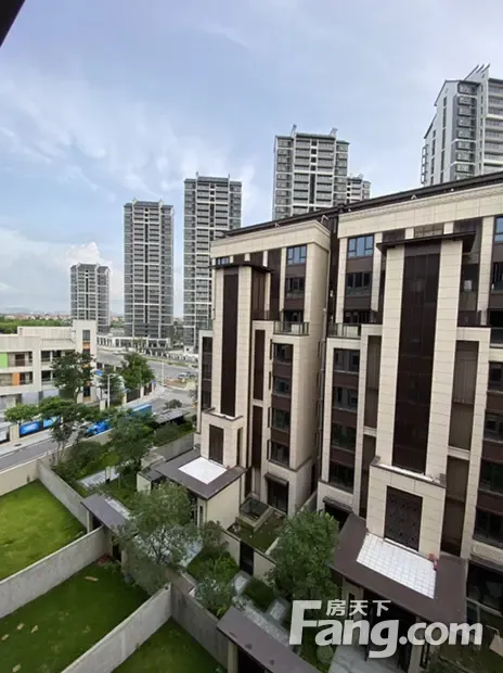 中海熙园好不好置业顾问从项目现场发回新鲜组图