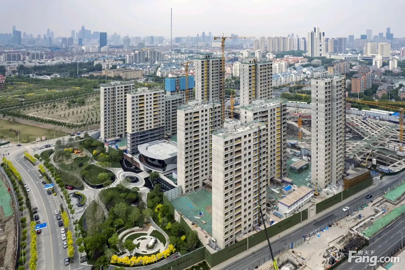 龙湖天曜怎么样?看现场置业顾问发布了5条项目新消息!