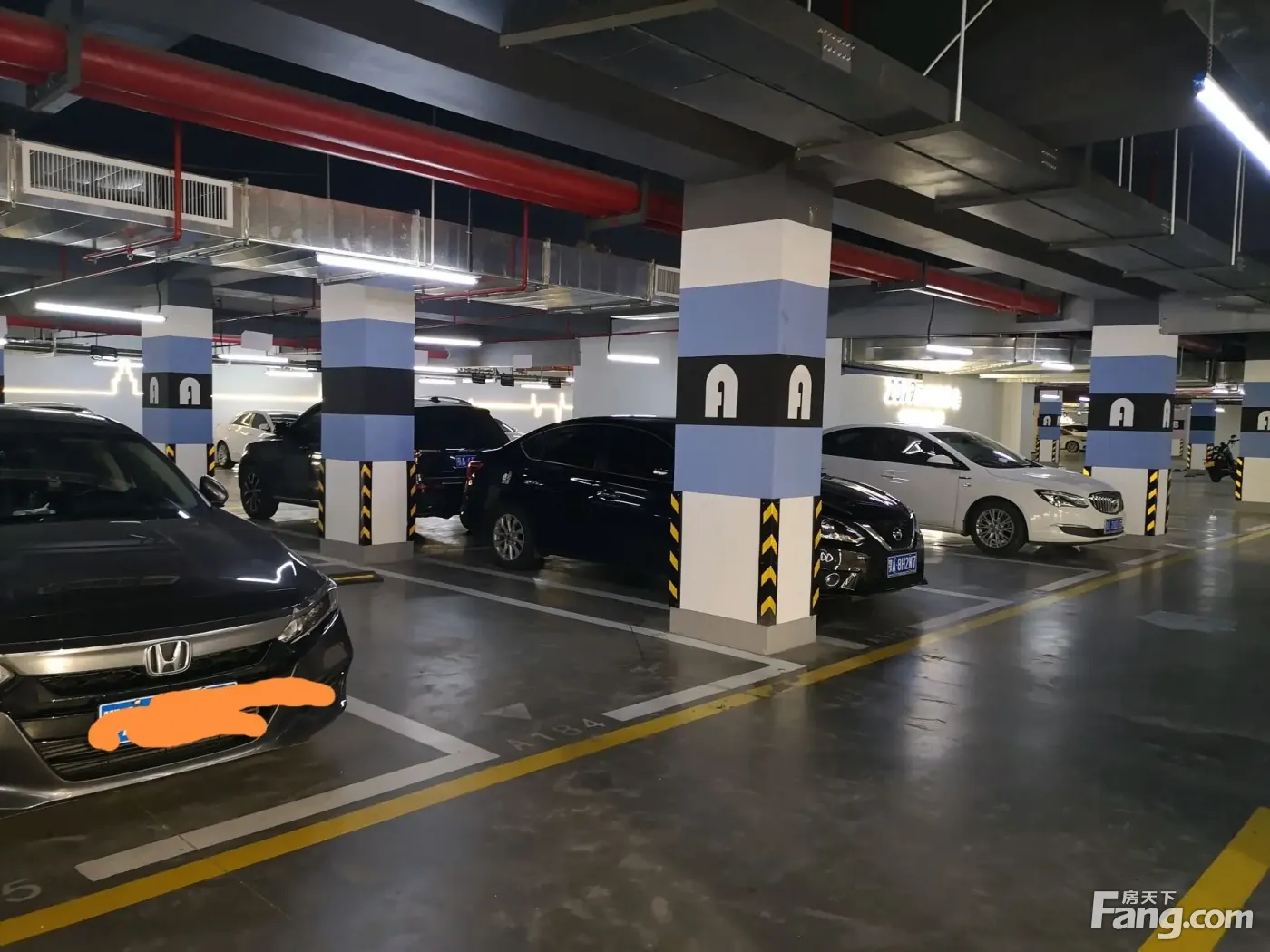 万科新都会地下停车场展示区!万科新都会南向视野采光绝佳!