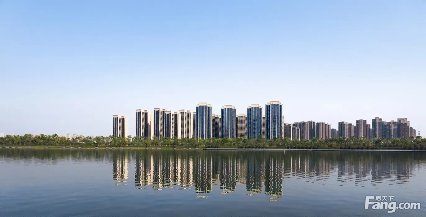 龙湖御湖境好不好置业顾问从项目现场发回新组图
