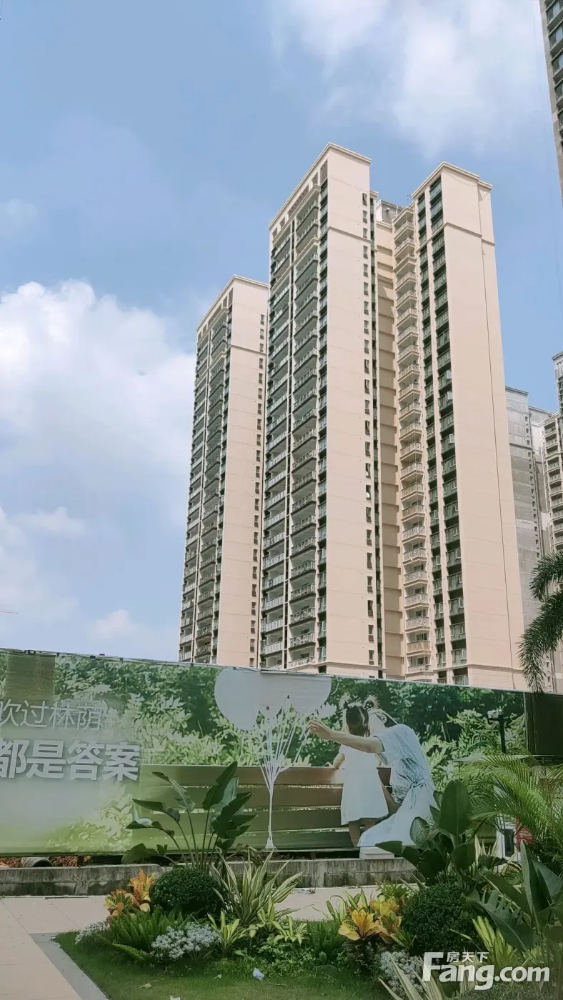 湛江金地自在城新拍现场谍照实时了解楼盘新动态