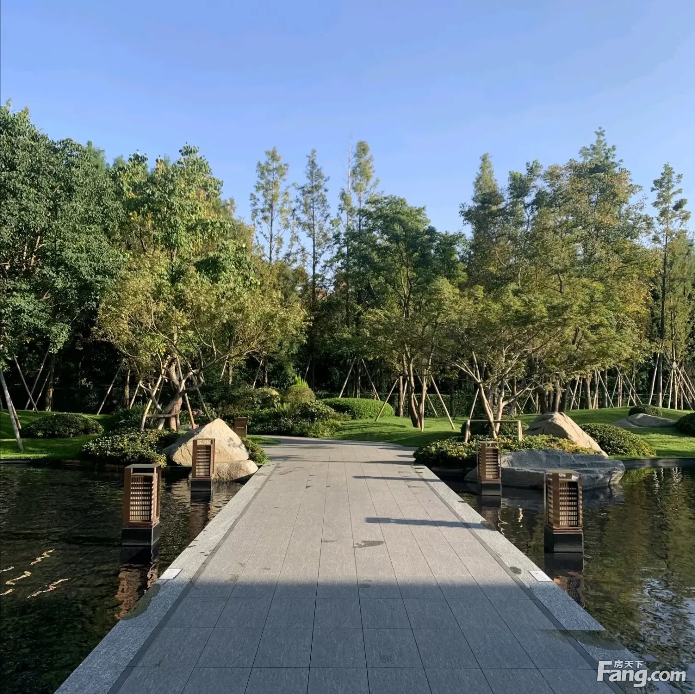 龙湖山海原著 滇池度假区绝版低密洋房和珍稀别墅五维园林景观近期看