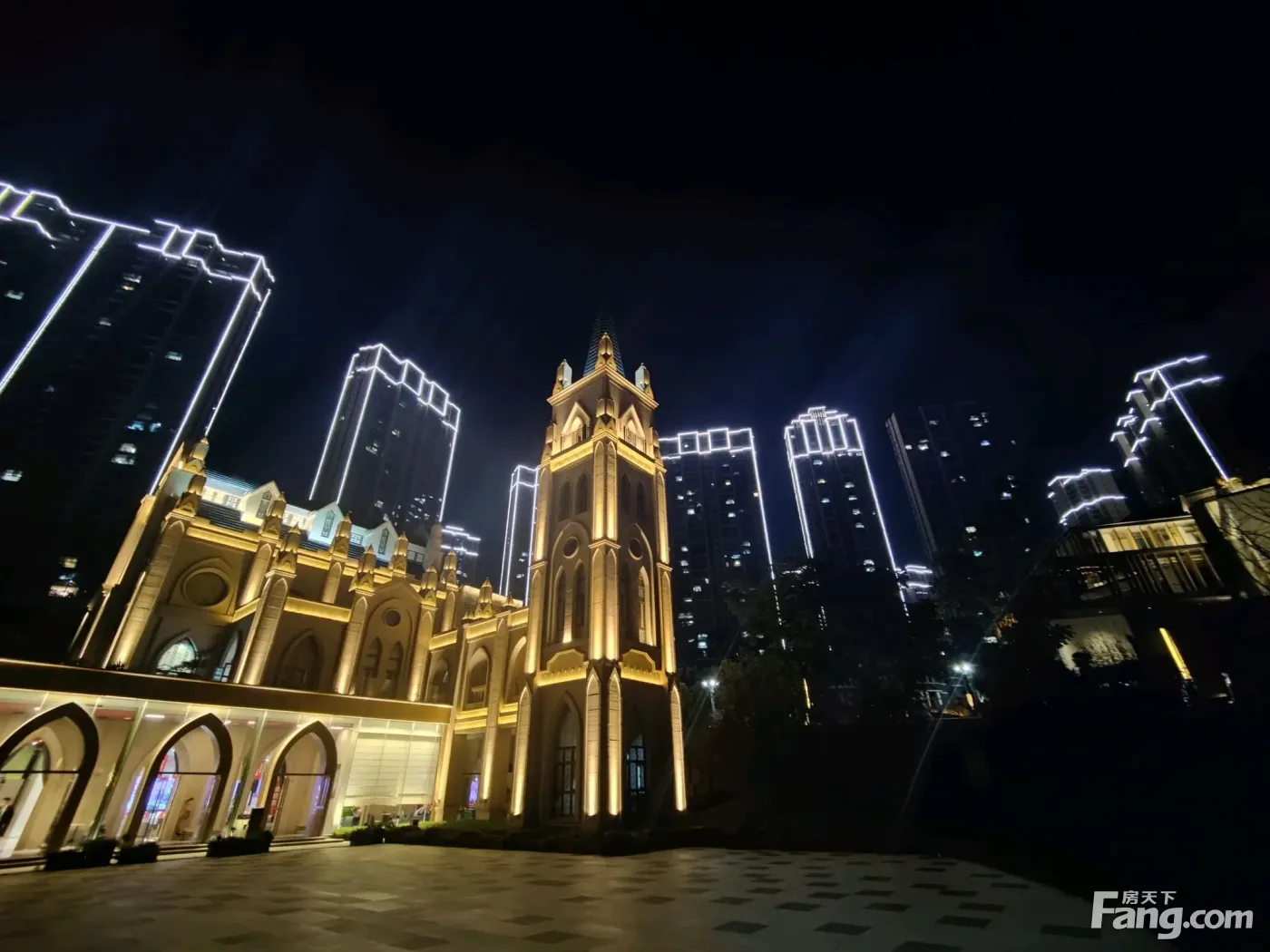 广大城好不好置业顾问从项目现场发回新组图