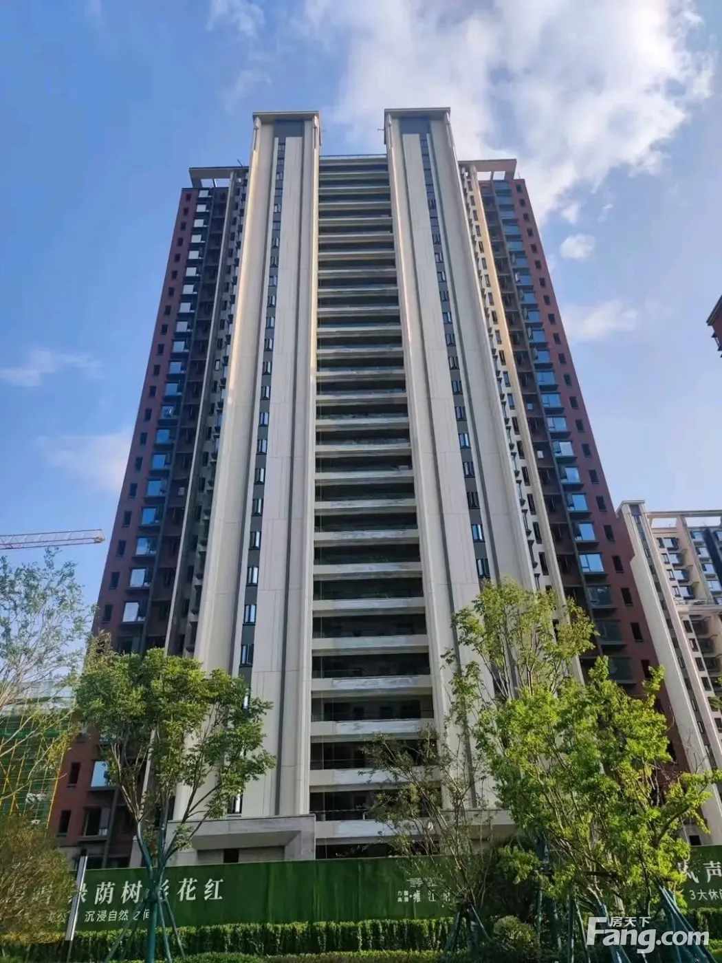 力高国资雍江府好不好置业顾问从项目现场发回新鲜组图