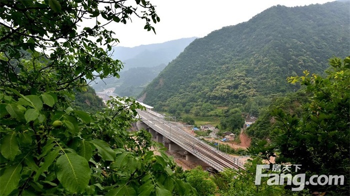 天水东岔站4月29日办理客运业务