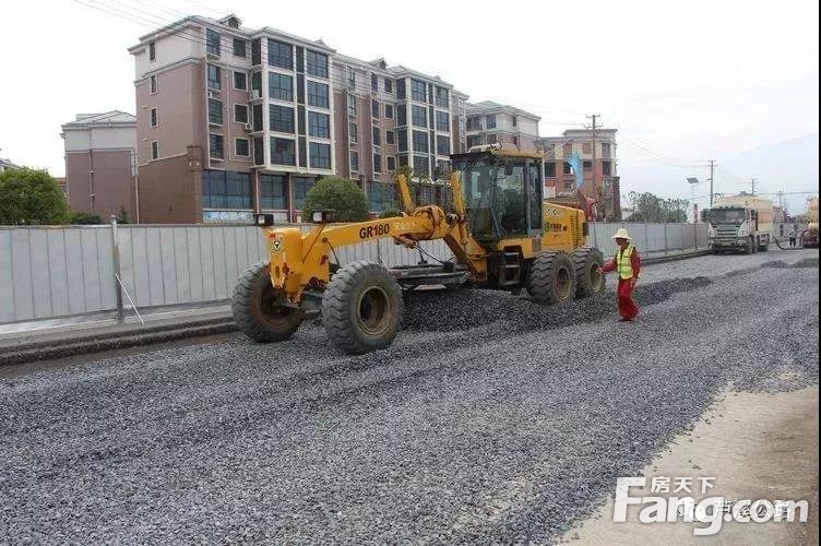 320国道芦溪绕城线大中修工程建设中，计划8月20日竣工