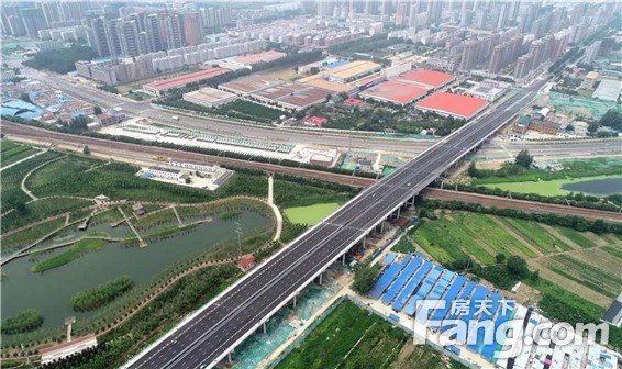 好消息！长江路跨京九铁路立交桥正式通车，城邦价值再升级！