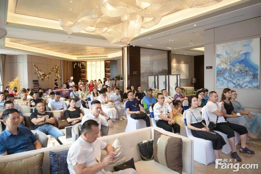长江创业商会组团来荆州海洋世界海墅湾