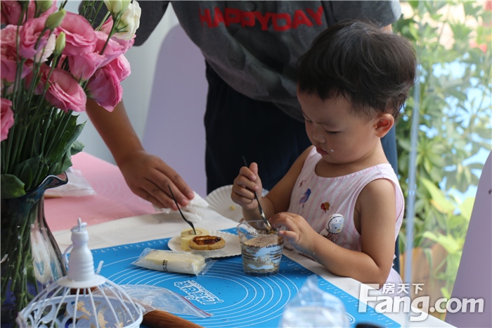 甜蜜在口，温暖在心|志城·上东府木糠杯蛋糕DIY温情上演