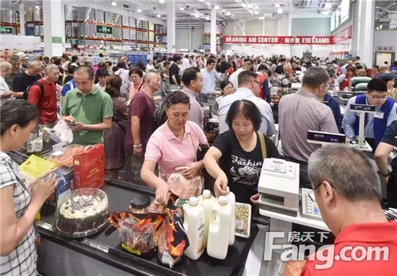 开店半天被“买爆”,Costco这种模式在中国能成功吗？