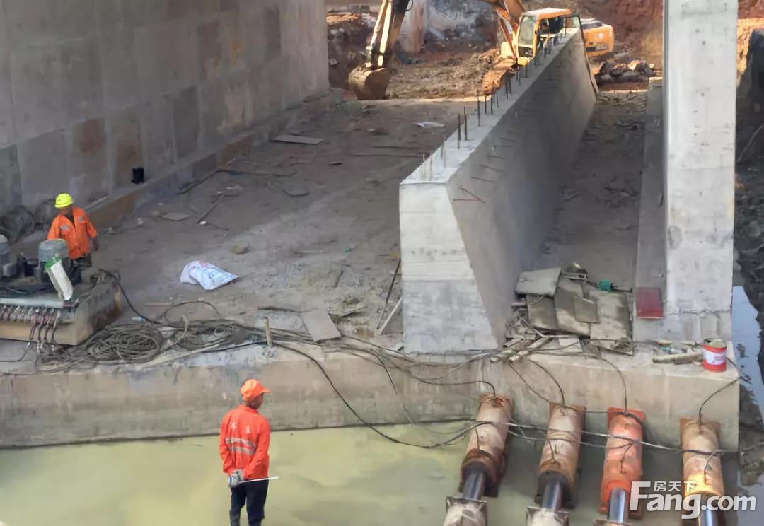 光丰铁桥将在1月10日前完工通车，现场施工多图