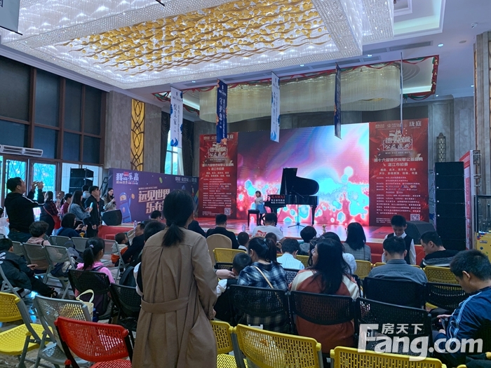 荣耀加冕|第16届德艺双馨公益盛典在鼎能·东盟城盛大举行