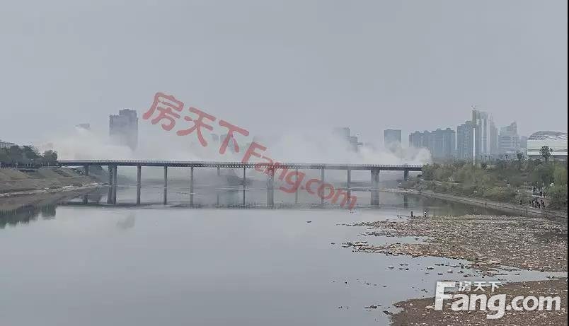 壮观！震撼！金婺大桥成功爆破