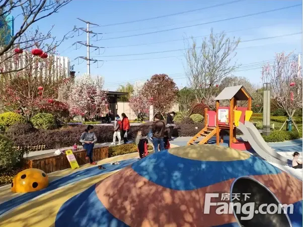 今日热点丨区领导对雍锦湾项目工地各项工作表示高度赞扬