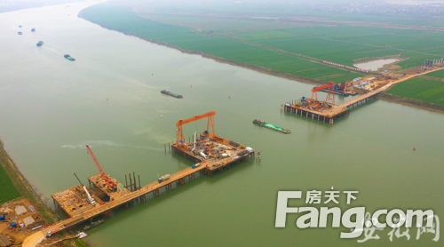 蚌埠五河S313淮河特大桥正紧张施工 270名员工进场保进度