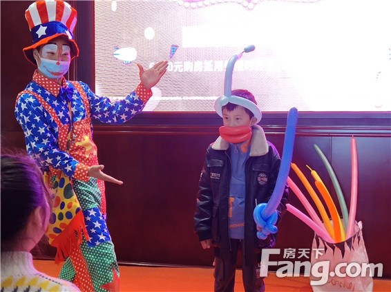信华城·城誉欢乐嘉年华 开启爆炸式气球狂欢party！