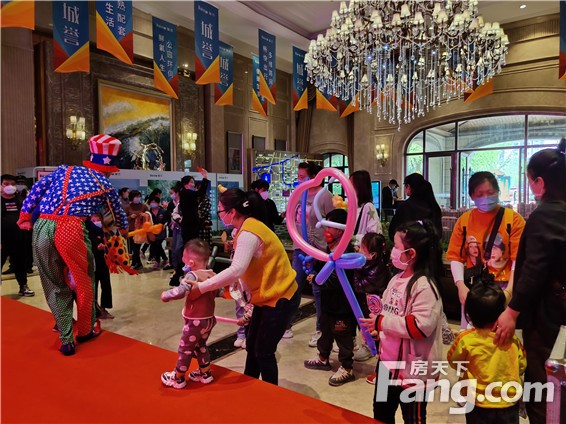 信华城·城誉欢乐嘉年华 开启爆炸式气球狂欢party！