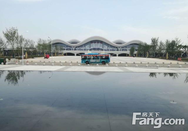 汉十高铁云梦东站5月工程进度：长途换乘中心在建中！
