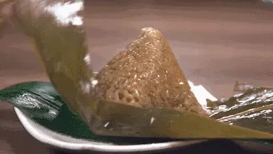 全家粽总动员丨寻着香味一起来西部美的城包粽子啦