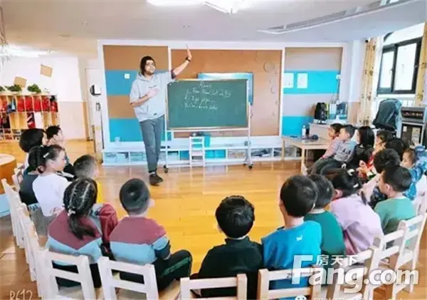 天福山河观邸乐玩乐学季 气球DIY 趣味英语讲堂周末精彩上演！