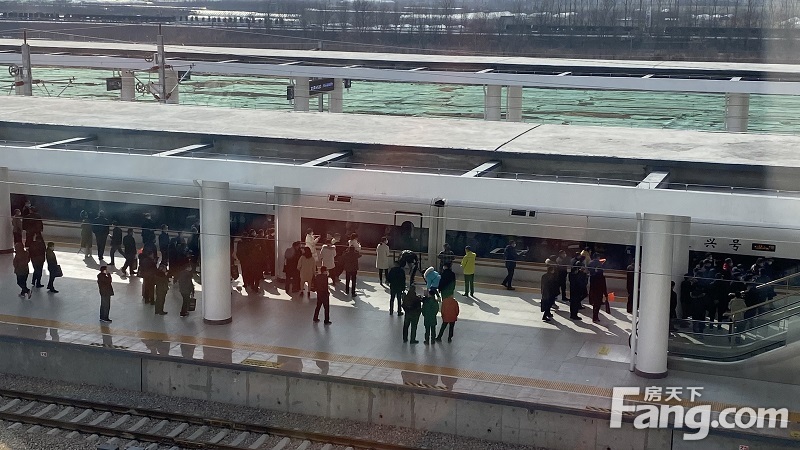 刚刚通车！新沂正式迈入高铁时代！连徐高铁首列列车复兴号G8305来了！