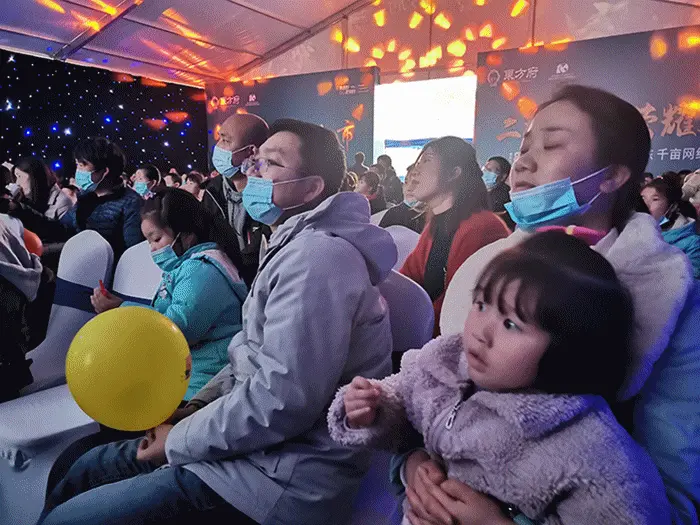 场场爆满丨東方府大型梦幻儿童剧热映中，全城抢票！