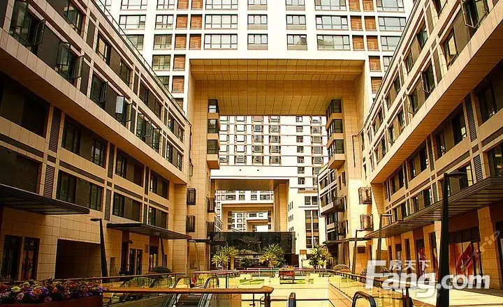 元宝户型,带地暖,保养好,北京朝阳三里屯首开铂郡二手房三室 - 房天下